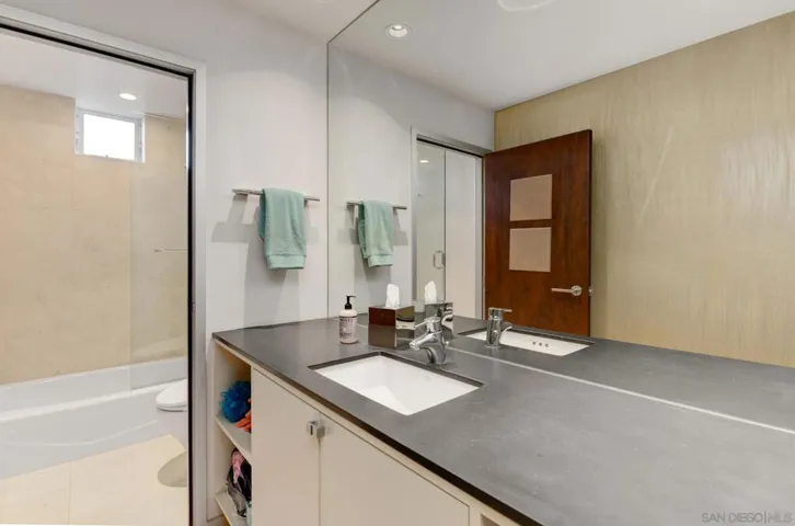 435 Ravina, La Jolla, California 92037