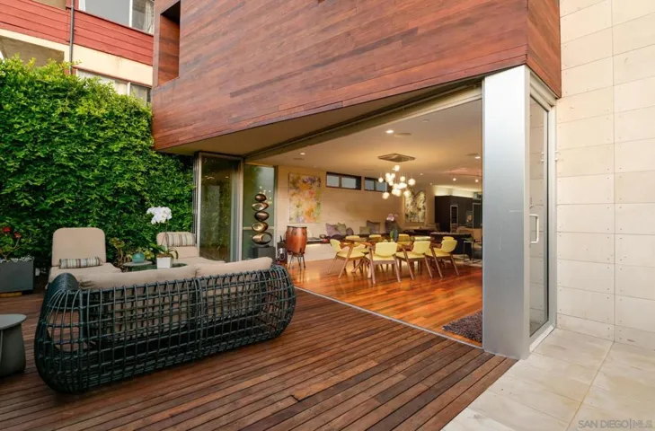 435 Ravina, La Jolla, California 92037