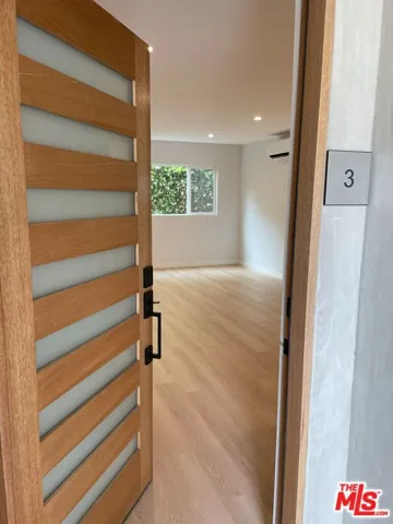 3207 W 3rd Street 3, Los Angeles, California 90020