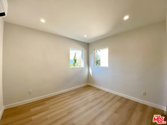 3207 W 3rd Street 3, Los Angeles, California 90020