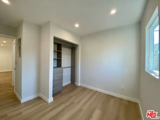 3207 W 3rd Street 3, Los Angeles, California 90020
