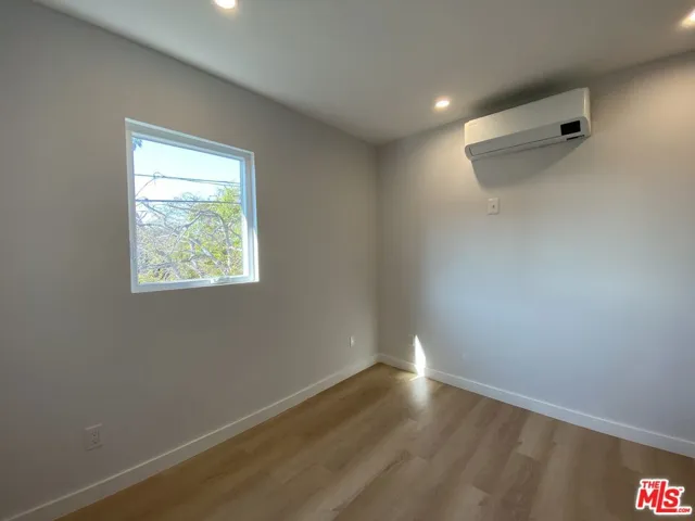 3207 W 3rd Street 3, Los Angeles, California 90020