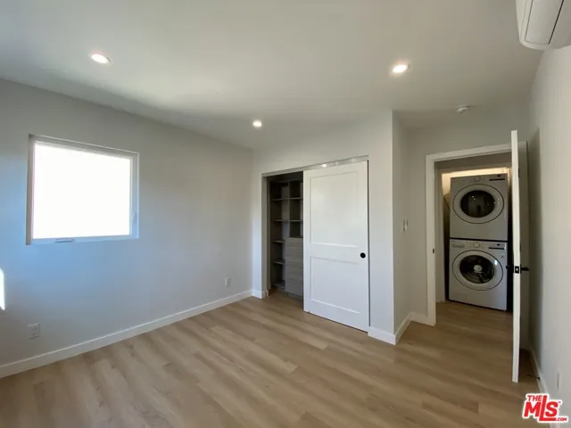 3207 W 3rd Street 3, Los Angeles, California 90020