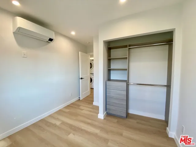 3207 W 3rd Street 3, Los Angeles, California 90020