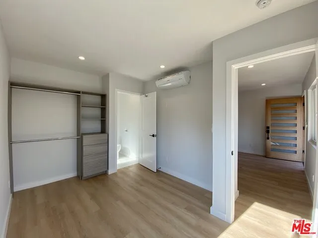 3207 W 3rd Street 7, Los Angeles, California 90020