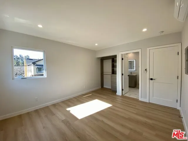 3207 W 3rd Street 7, Los Angeles, California 90020