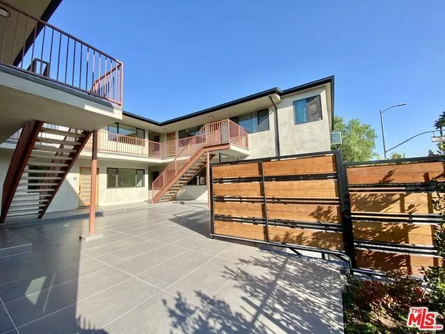 3207 W 3rd Street 7, Los Angeles, California 90020