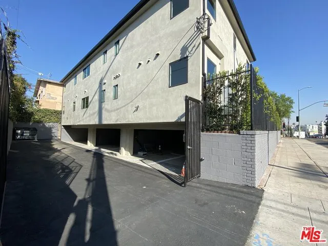 3207 W 3rd Street 7, Los Angeles, California 90020