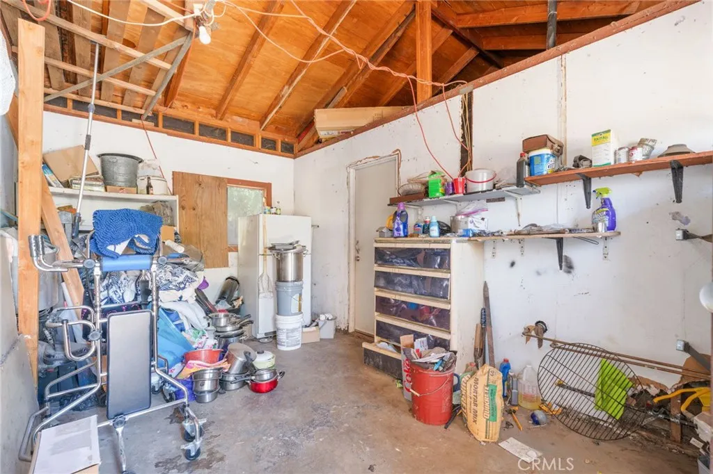 Laundry / storage room