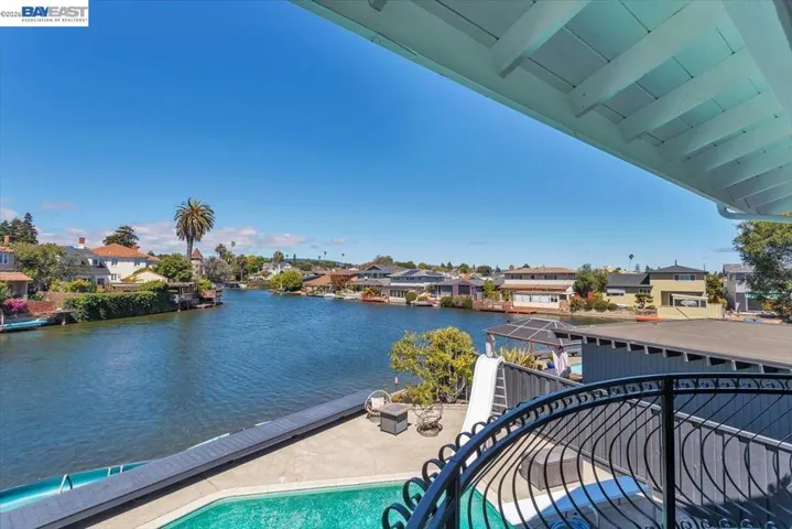 612 Fortress Isle, Alameda, California 94501