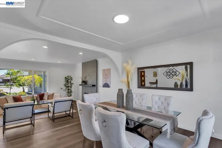 612 Fortress Isle, Alameda, California 94501