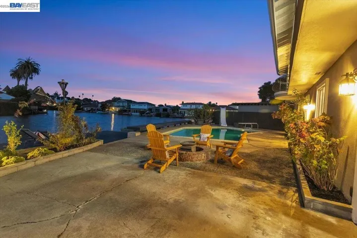 612 Fortress Isle, Alameda, California 94501