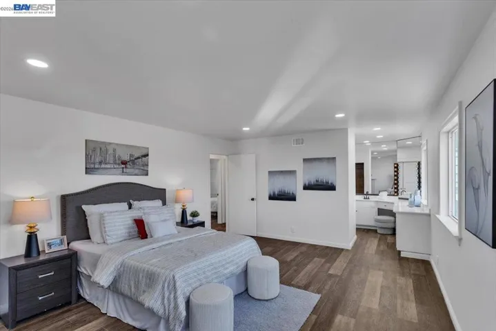 612 Fortress Isle, Alameda, California 94501