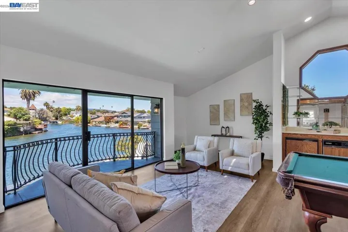 612 Fortress Isle, Alameda, California 94501