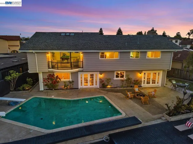 612 Fortress Isle, Alameda, California 94501