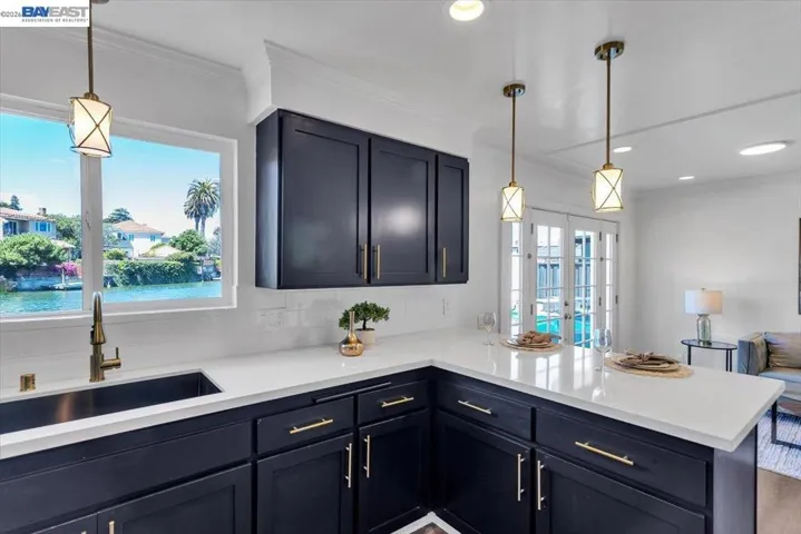 612 Fortress Isle, Alameda, California 94501