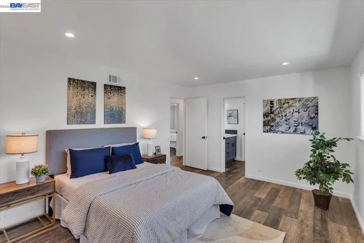 612 Fortress Isle, Alameda, California 94501