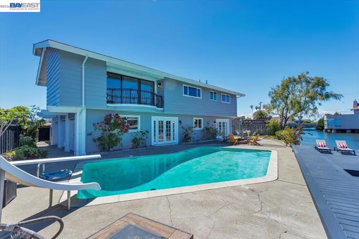 612 Fortress Isle, Alameda, California 94501