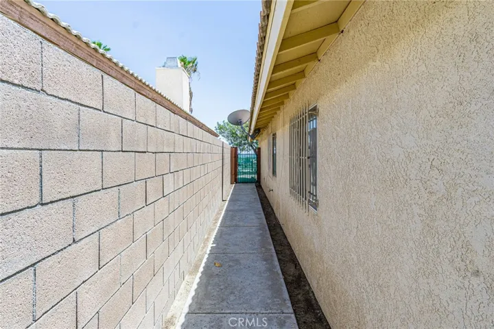 66870 Hacienda Avenue, Desert Hot Springs, California 92240