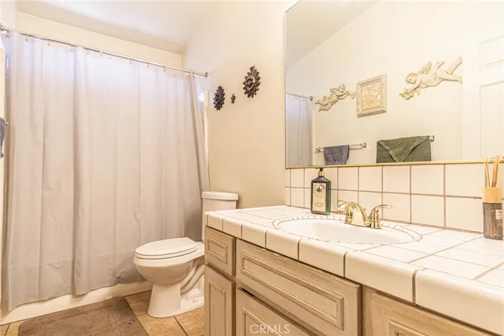 66870 Hacienda Avenue, Desert Hot Springs, California 92240