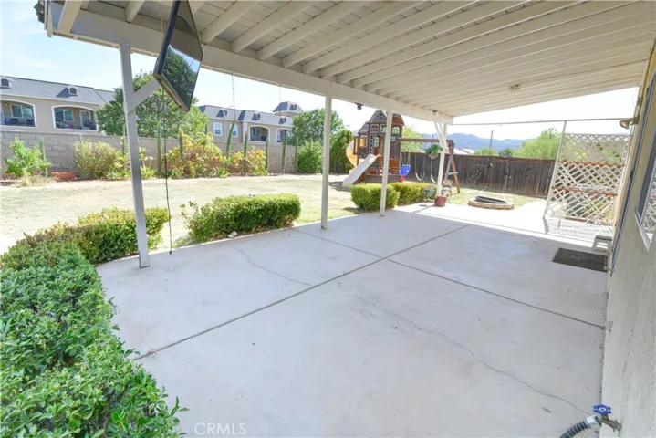23281 Highland Oaks Court, Wildomar, California 92595