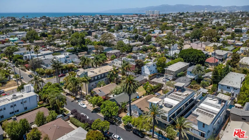 615 San Juan Avenue, Los Angeles, California 90291