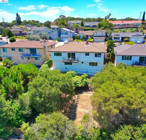 21714 Shadyspring Rd, Castro Valley, California 94546