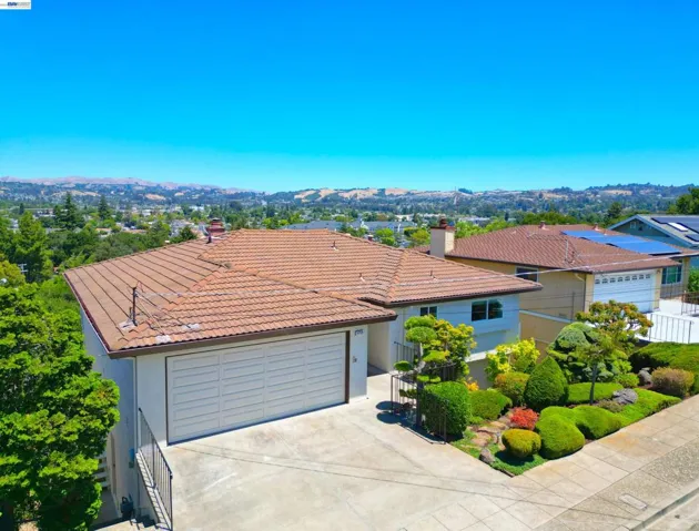 21714 Shadyspring Rd, Castro Valley, California 94546