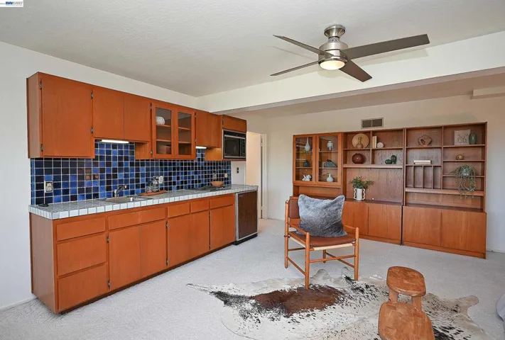 21714 Shadyspring Rd, Castro Valley, California 94546