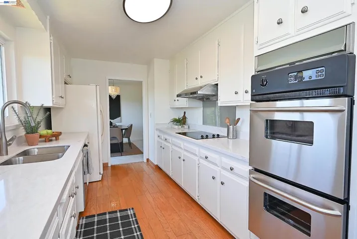 21714 Shadyspring Rd, Castro Valley, California 94546