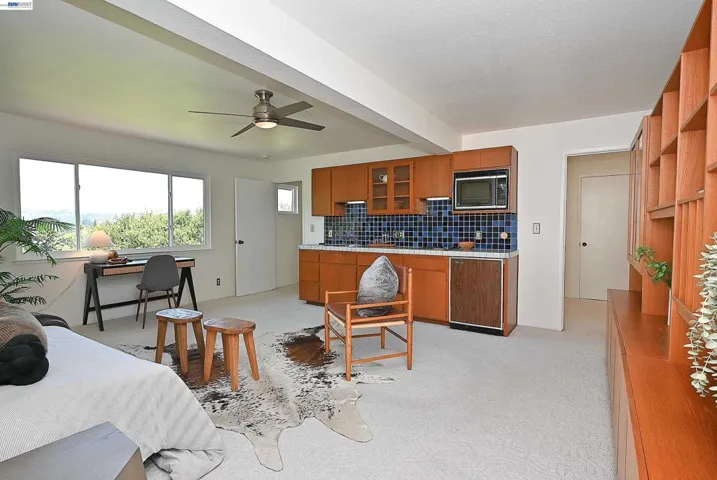 21714 Shadyspring Rd, Castro Valley, California 94546