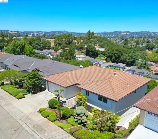21714 Shadyspring Rd, Castro Valley, California 94546