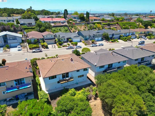 21714 Shadyspring Rd, Castro Valley, California 94546
