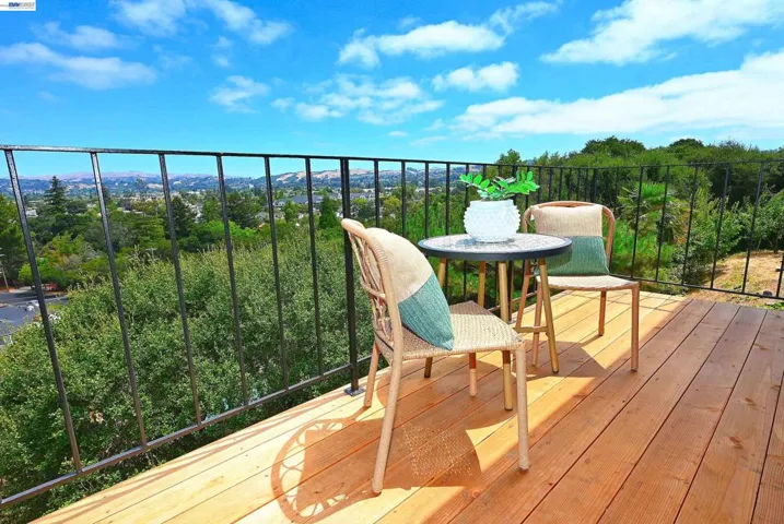 21714 Shadyspring Rd, Castro Valley, California 94546