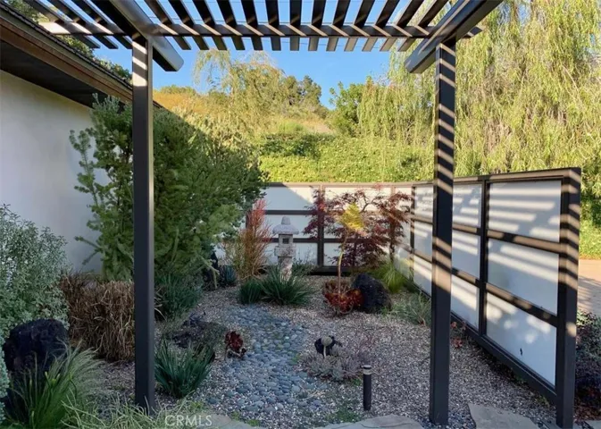 950 Monte Dr, Santa Barbara, California 93110