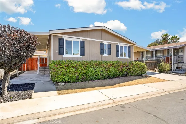 1721 E Colton 21, Redlands, California 92374