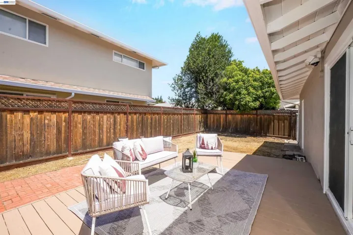 2053 Trafalgar Ave, Hayward, California 94545