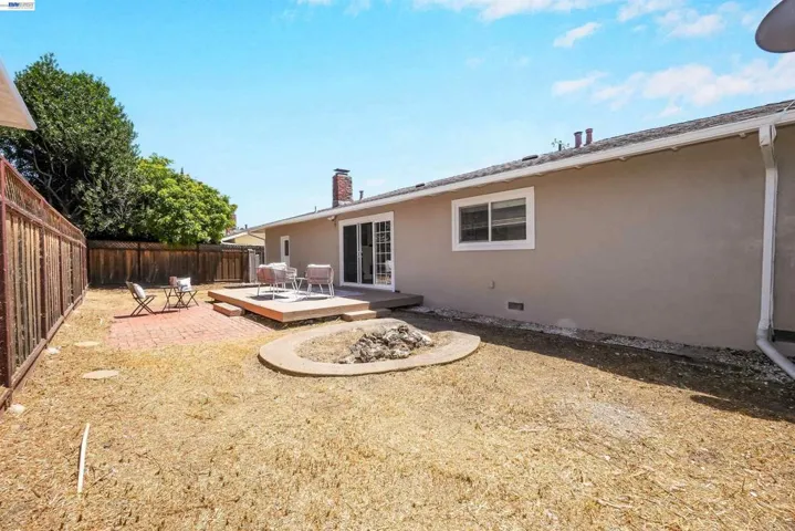 2053 Trafalgar Ave, Hayward, California 94545