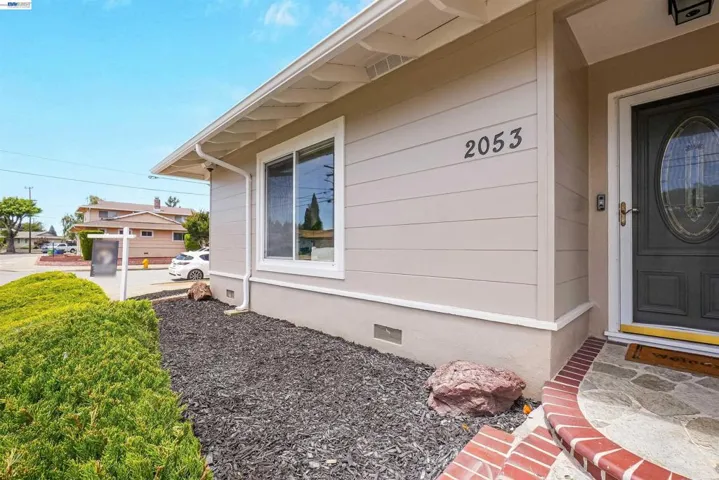 2053 Trafalgar Ave, Hayward, California 94545