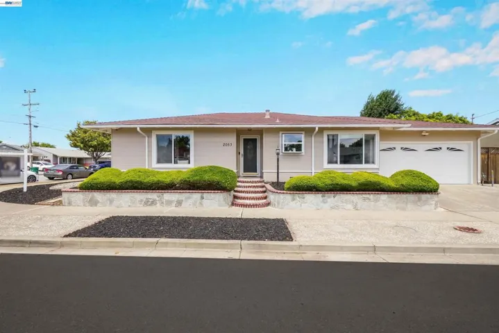 2053 Trafalgar Ave, Hayward, California 94545