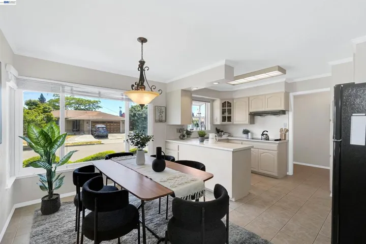 2053 Trafalgar Ave, Hayward, California 94545