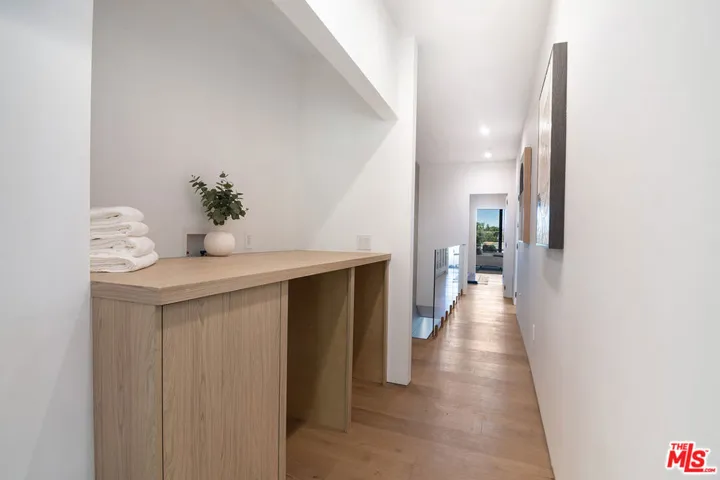 1122 N Coronado Street, Los Angeles, California 90026