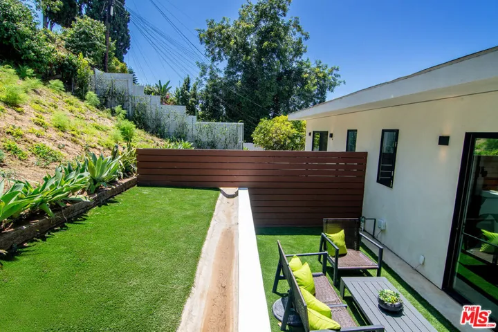1122 N Coronado Street, Los Angeles, California 90026