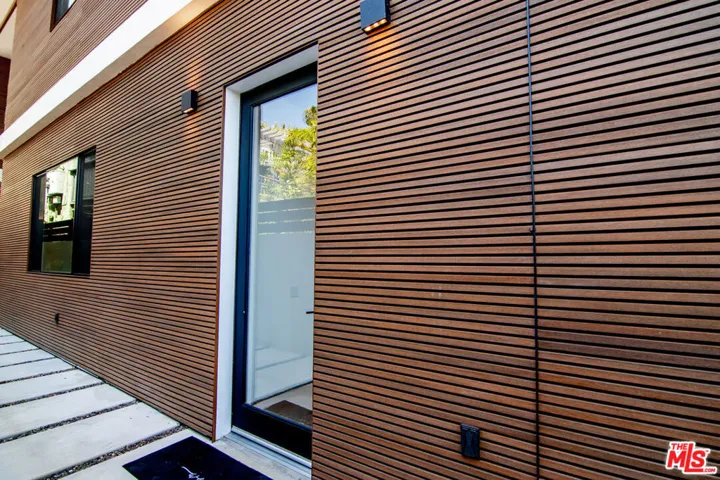 1122 N Coronado Street, Los Angeles, California 90026