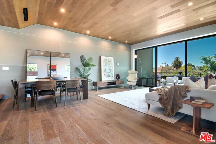 1122 N Coronado Street, Los Angeles, California 90026