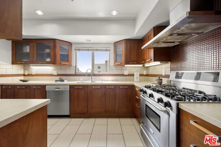 1409 Armacost Avenue Ph2, Los Angeles, California 90025