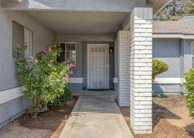 6205 N Barcus, Fresno, California 93722