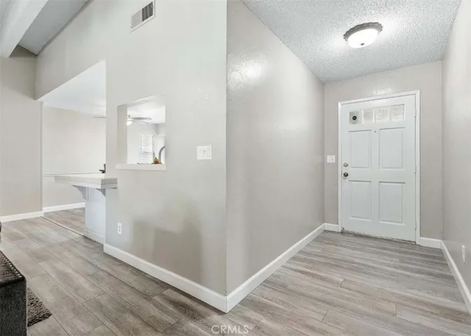 6205 N Barcus, Fresno, California 93722