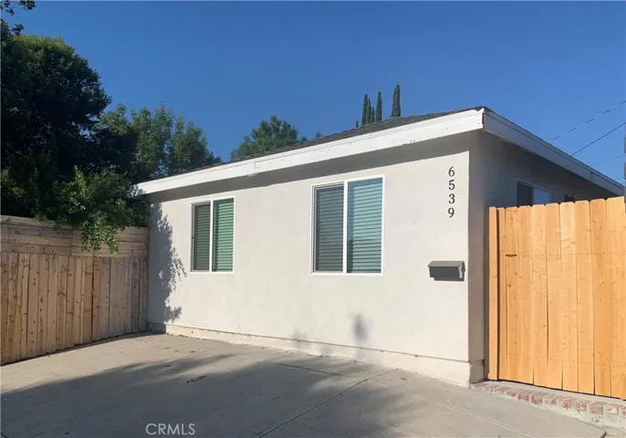 6539 N Bobbyboyar Avenue, West Hills, California 91307