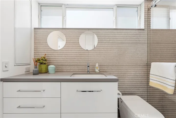 149 Sunset Terrace, Laguna Beach, California 92651